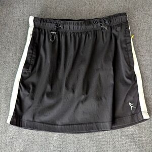 Danskin nowskort women's black skirt / Athletic Skirt Size S (4/6)